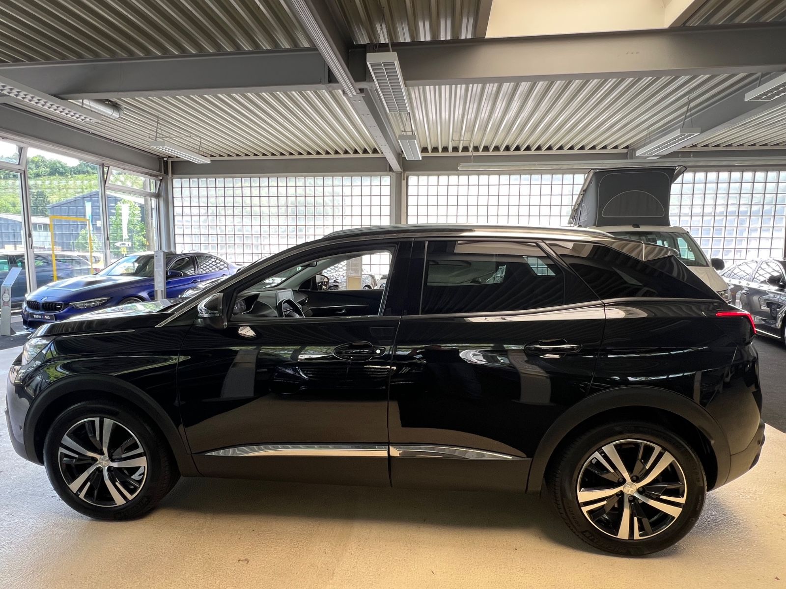 Fahrzeugabbildung Peugeot 3008 Allure