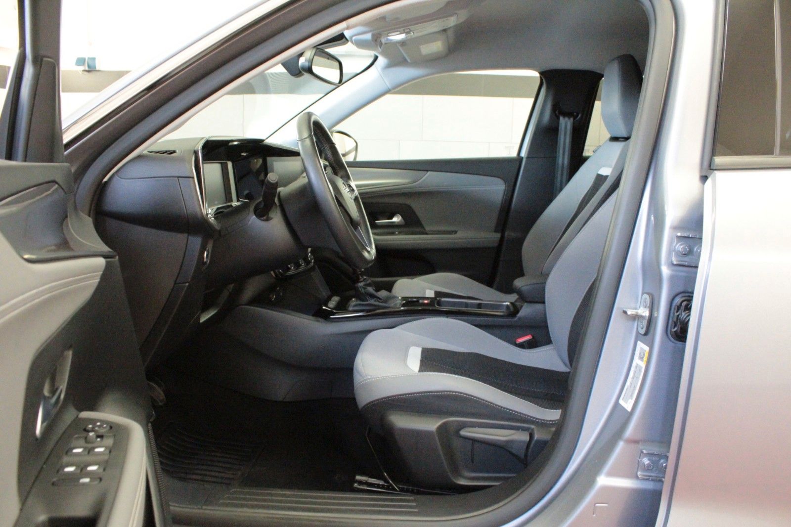 Fahrzeugabbildung Opel Mokka 1.2 Turbo 96kW Elegance Technologie-Paket