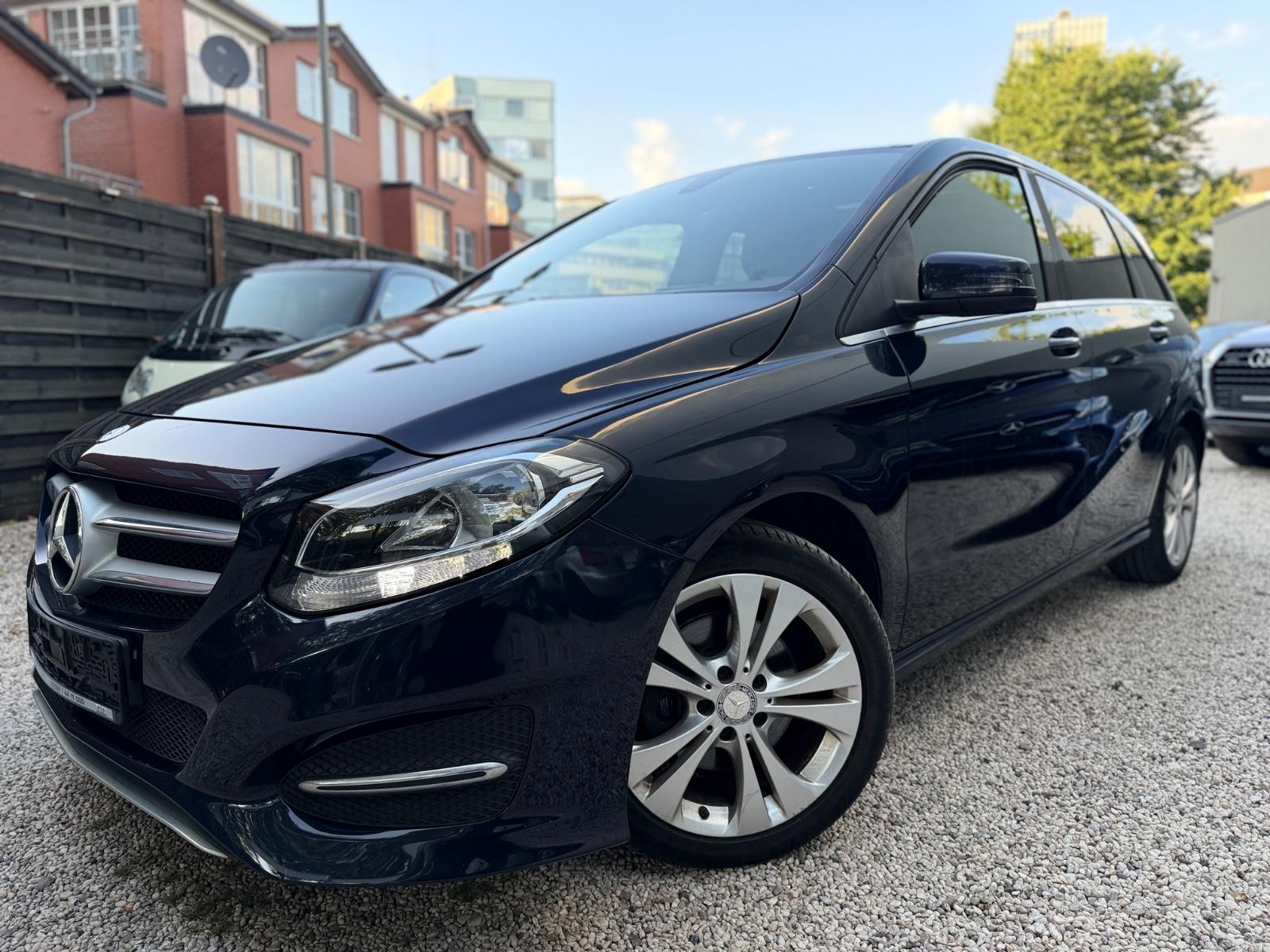 Mercedes-Benz B 220 CDI/AUT./LEDER/NAVI/PANO/R-CAM/AHK/SHZ/EU6