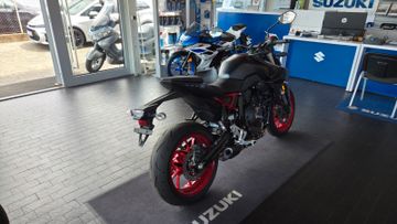 Suzuki GSX 8S Aktion