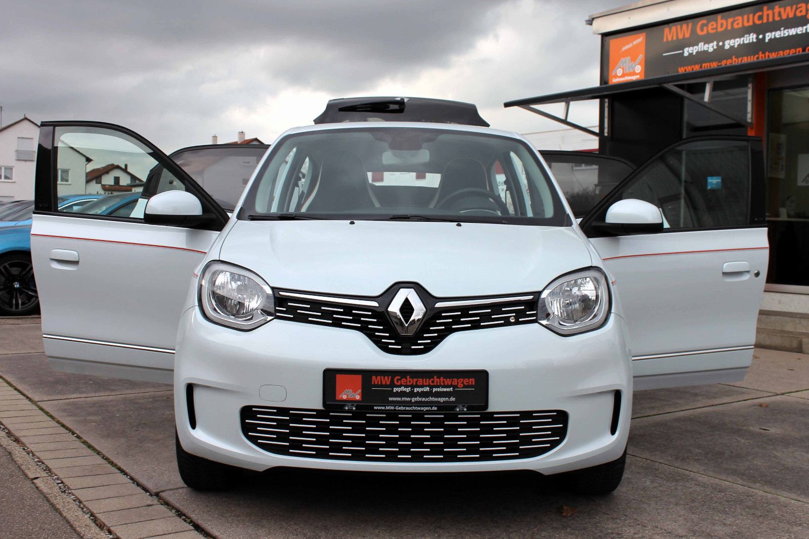 Fahrzeugabbildung Renault Twingo Vibes Electric 21kWh KAM PDC SHZ KLIMA BT