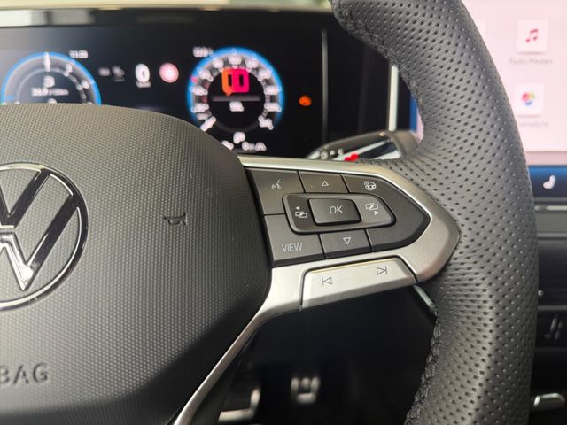 Passat R-Line 1,5 l eHybrid DSG AHK-klappbar Nav
