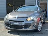 Renault Megane III Coupe/Cabrio Luxe*LEDER*SHZ*NAVI* - Renault Megane mit Benzin-Antrieb: Cabrio