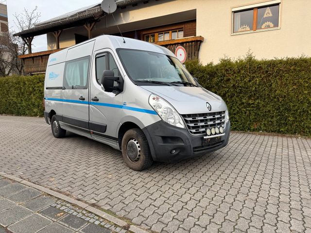 Renault Master mit Wohnmobil und.Wohnmobil...