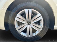 VW Touran 2.0 TDI Trendline DSG Taxi Kindersitz Shz VW Touran 2.0 TDI Trendline DSG Taxi Kindersitz Shz