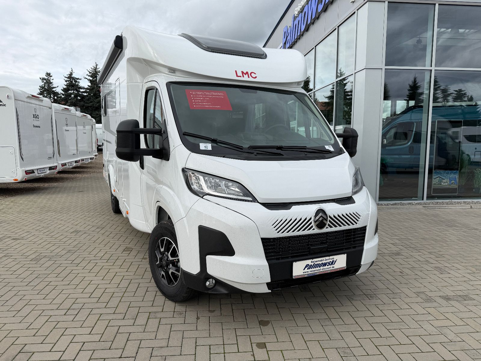 Fahrzeugabbildung LMC Tracer 690 EL