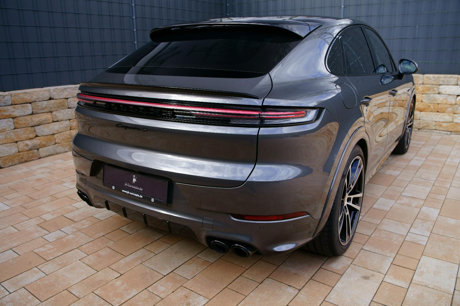 Porsche Cayenne Coupe S E-Hybrid SportDesign P-Display