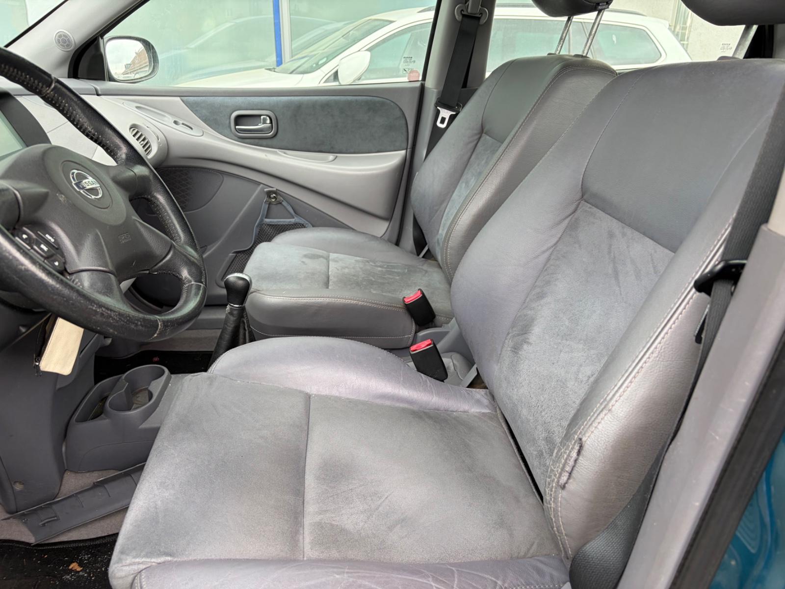 Nissan Almera 2005 — photo 20