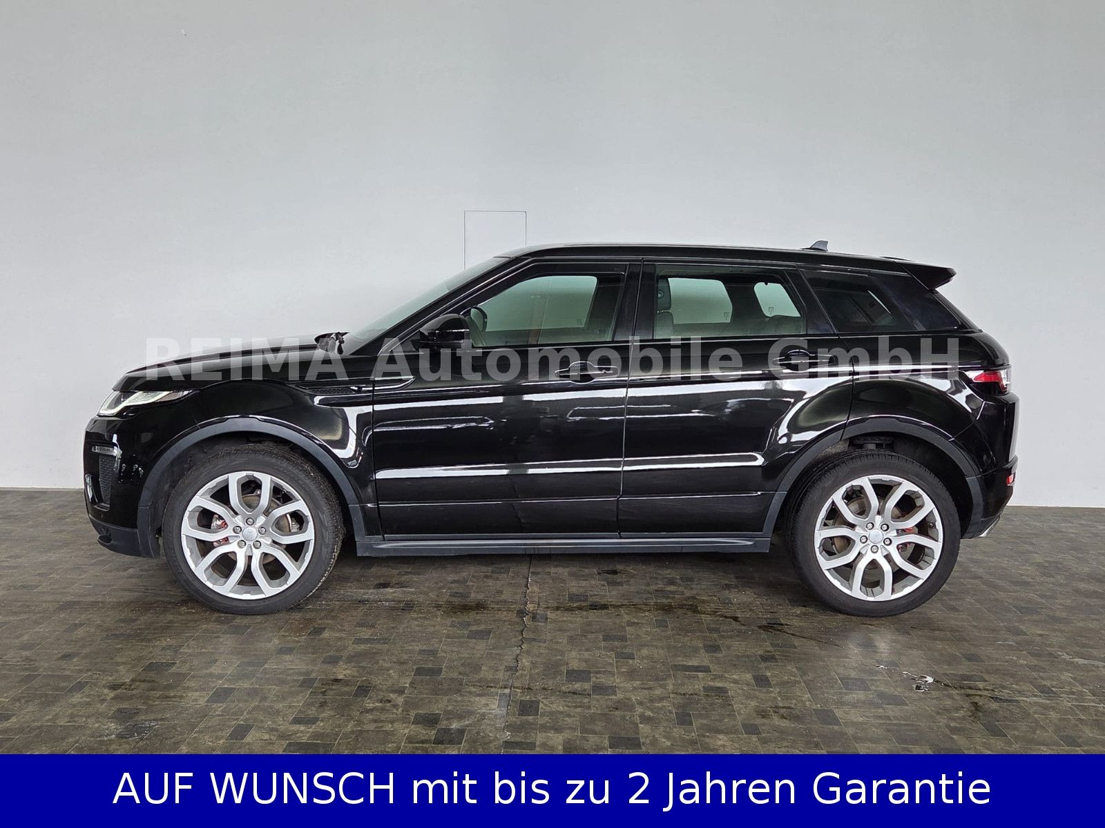 Fahrzeugabbildung Land Rover Range Rover Evoque 2,0D SE, Navi, Xenon, 20" Alu