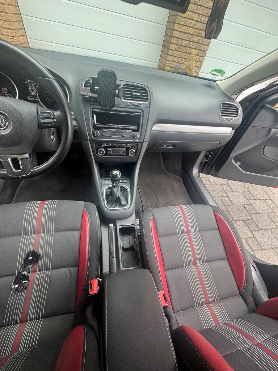 Volkswagen Golf 2012 — photo 7