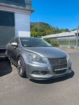 Suzuki Kizashi  Automatik+ Allrad, tieferg... - Suzuki Kizashi: Limousine