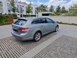 Toyota Avensis T27 D4D 2L 126 PS - Toyota Avensis aus 2009 mit Diesel-Antrieb