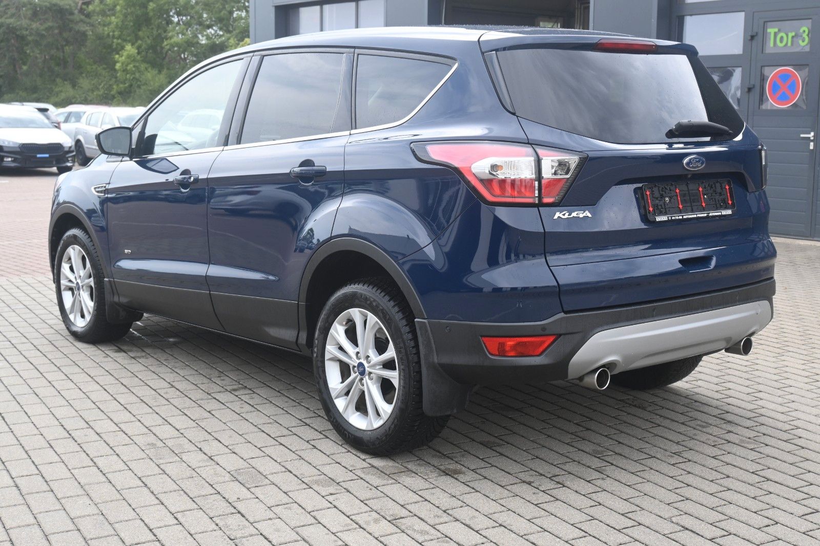 Fahrzeugabbildung Ford Kuga  2.0 TDCi Autom. 4x4 Titanium*FSHZG*RFK*AHK