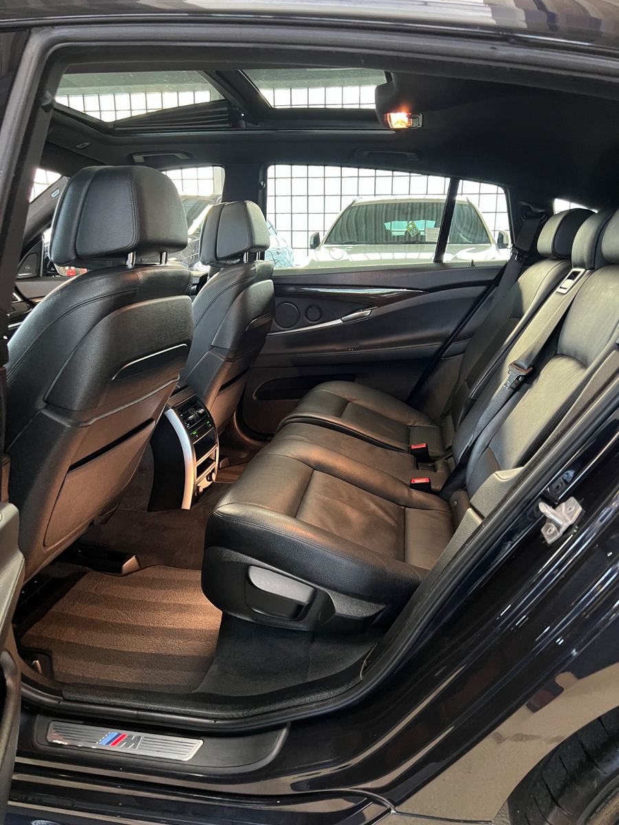 Fahrzeugabbildung BMW Gran Turismo 530 d xDrive M Sport