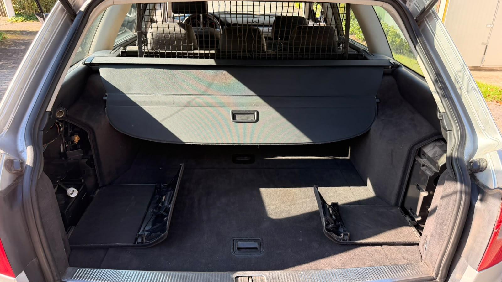 Audi A6 2005 — photo 12