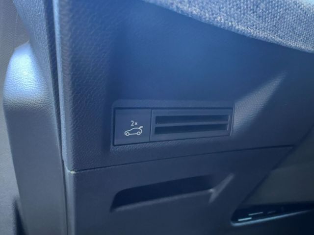 Foto Nummer 13: PEUGEOT 3008