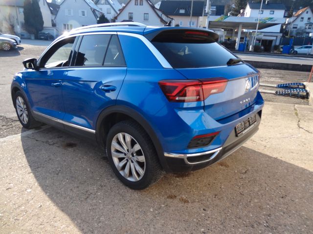 Fahrzeugabbildung Volkswagen T-Roc Sport/DSG/Pano/Kamera/150PS/42.500km/