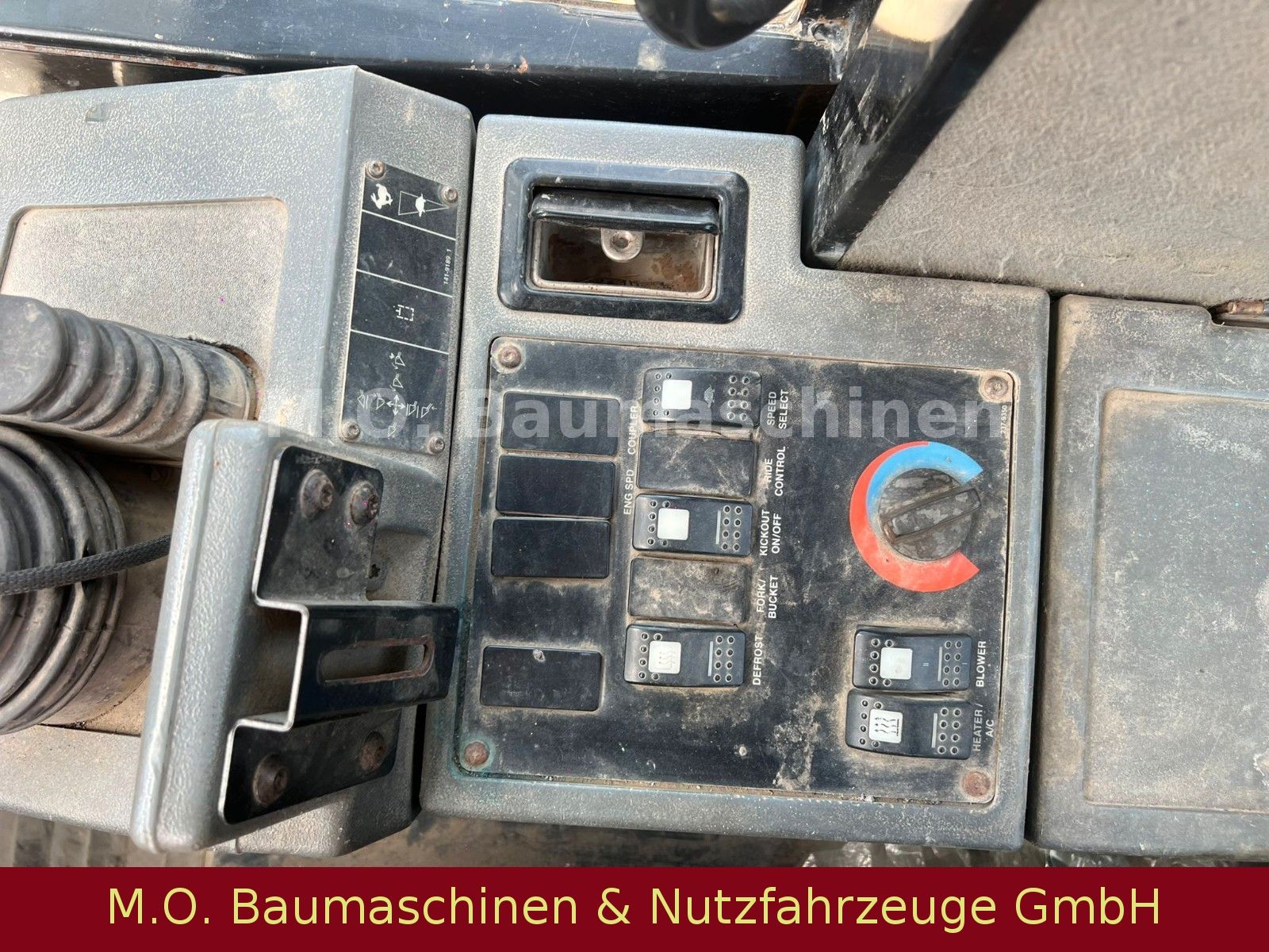 Fahrzeugabbildung CAT 914 G