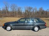 Mercedes-Benz E 300 TE-24 V - Mercedes-Benz E 300 aus 1992
