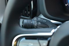 Fahrzeugabbildung Volvo XC60 B4B Plus Dark*LED*PANO*STHZ*H&K*360*