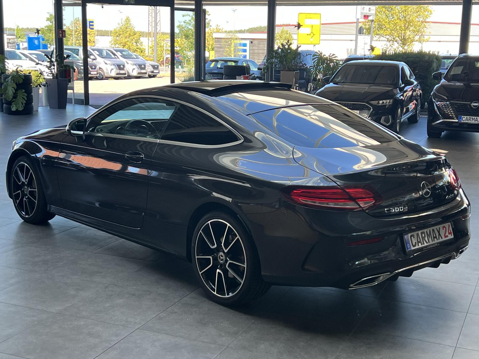 Mercedes-Benz 300 C C300d 4Mat AMG-Line Panorama DAB Standheizung, миниатюра 11