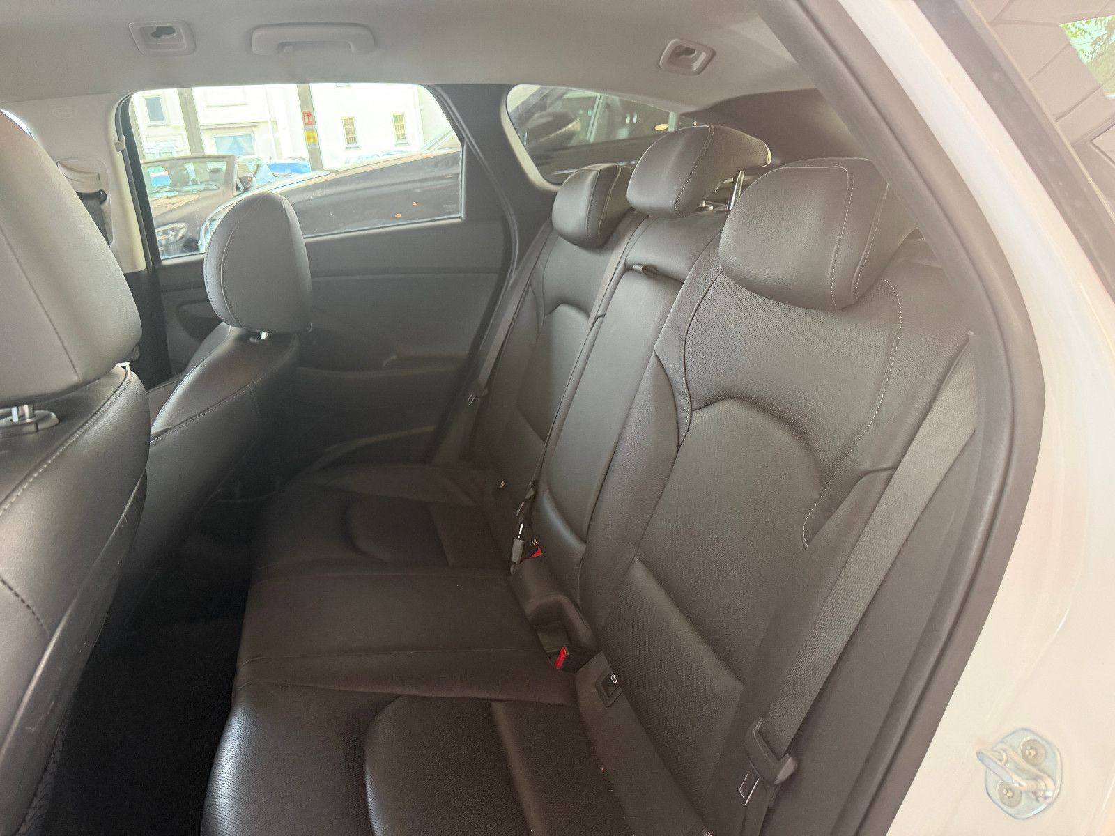 Fahrzeugabbildung Hyundai i30 Prime CW /AUTOMATIK/MEMORY/LEDER/HEIZ-LENKR