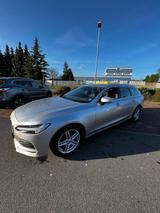 Volvo V90 D3 AWD Momentum Geartronic Momentum - silberne Volvo V90