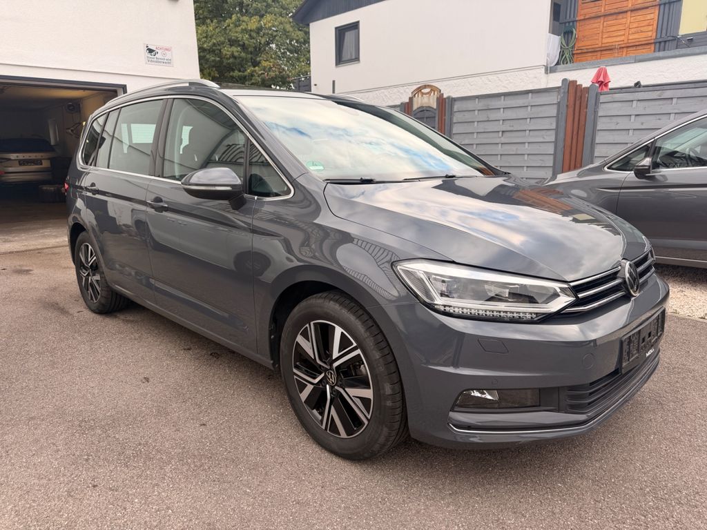 Image of Volkswagen Touran