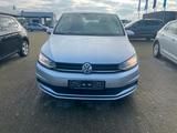 Volkswagen Touran 1.2 TSI Trendline - Volkswagen Touran Trendline mit Benzin-Antrieb