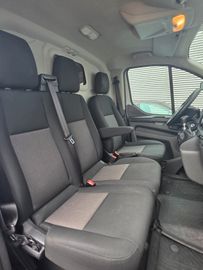 Ford Transit Custom - 11