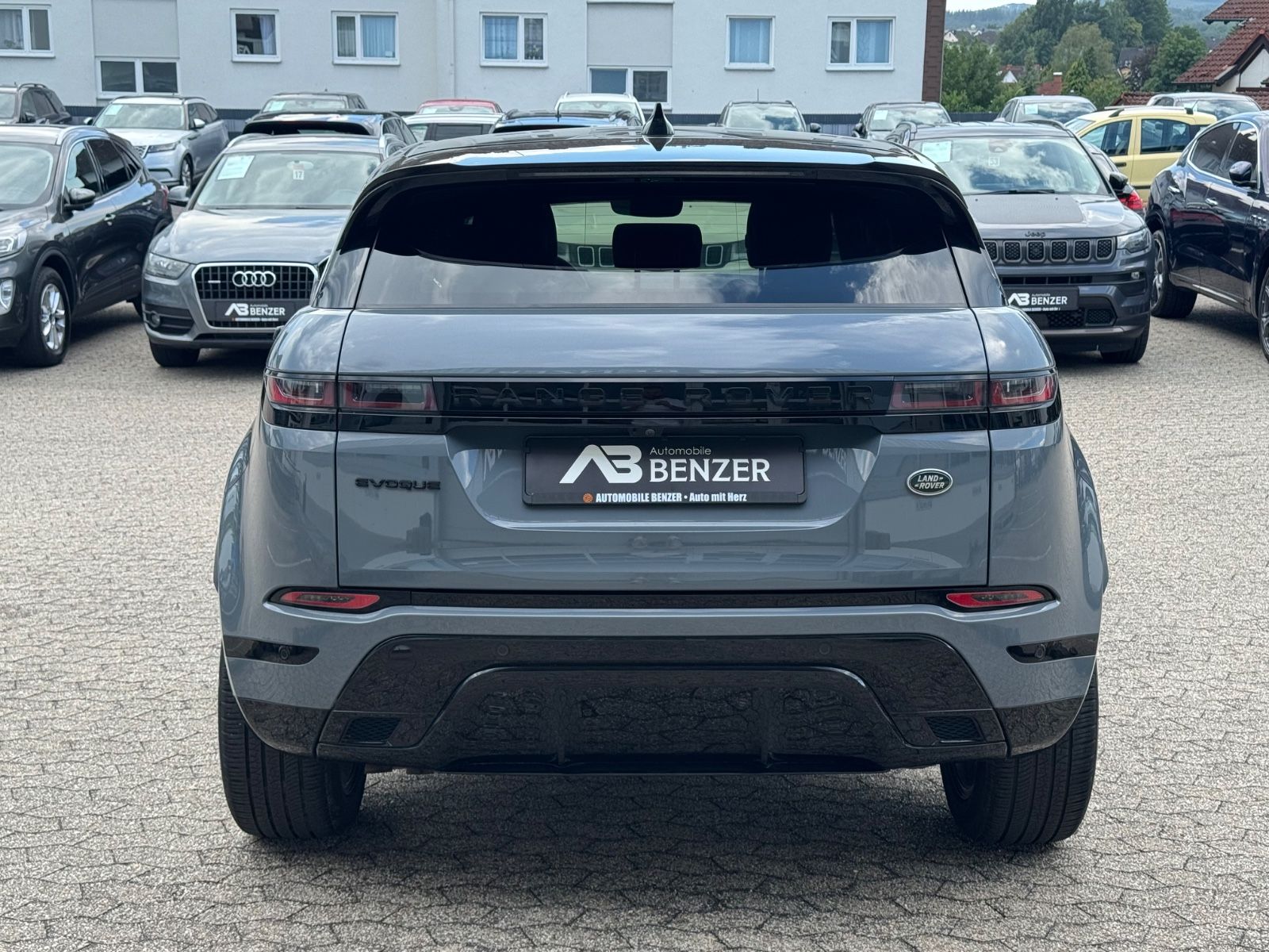 Fahrzeugabbildung Land Rover Range Rover Evoque R-Dynamic SE/Leder/PANO/LED