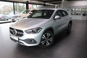 Mercedes-Benz GLA 200 d 4MATIC DCT*Standheizung*LED*NAVI*PDC