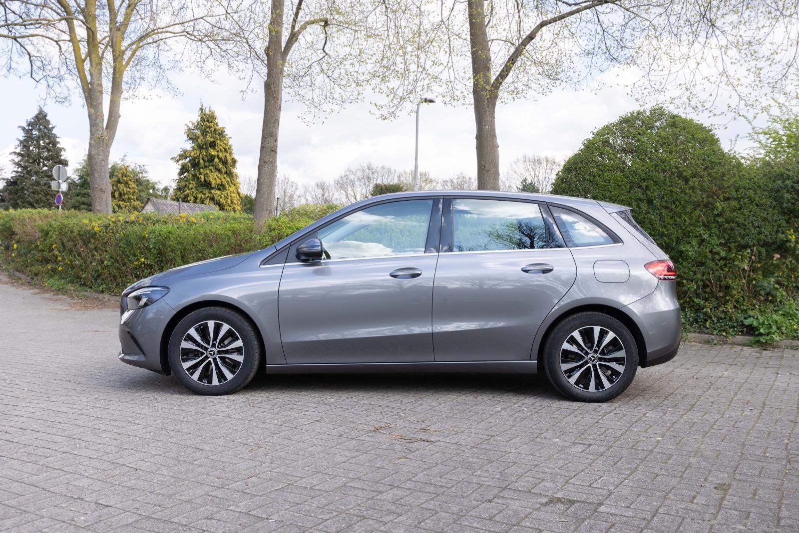 Mercedes-Benz B 250 e/Style/AHK/LED/KAM/MBUX