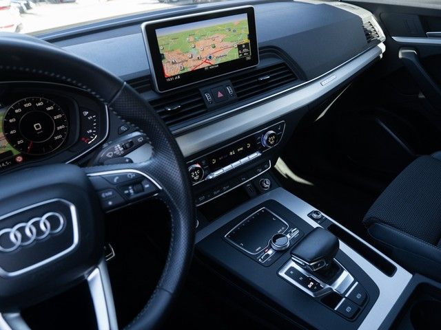 Q5 2.0 TFSI S line quattro MATRIX+AHK+RFK+NAVI