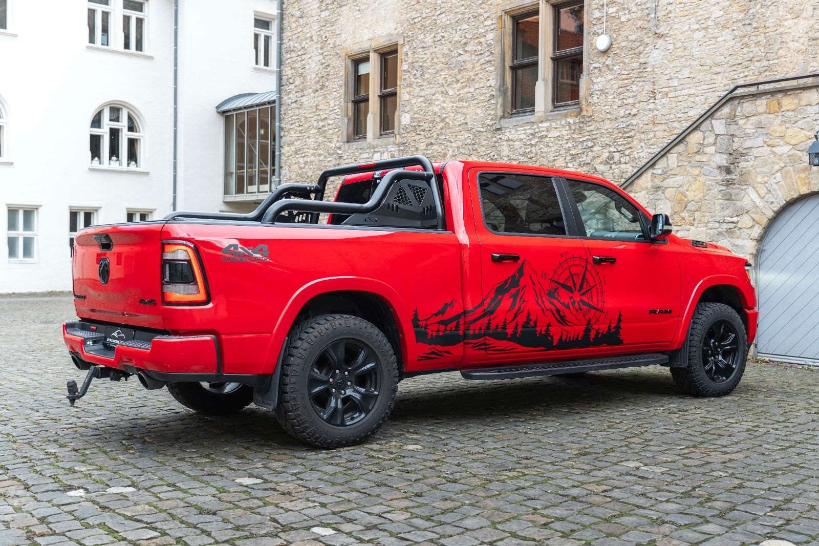 Fahrzeugabbildung Dodge RAM 3.0L LARAMIE ECODIESEL M+S LEDER SZH/SZK KAM