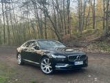 Volvo S90 D5 AWD Geartronic Inscription Inscription - schwarze Volvo S90