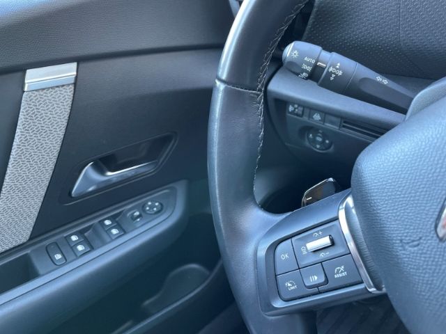 Fahrzeugabbildung Citroën C4 1.2 PureTech 155, Shine Autom. AHK, Navi, Kam
