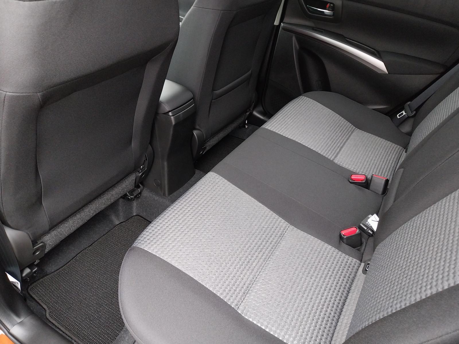 Suzuki S-CROSS 1.4 COMFORT HYBRID