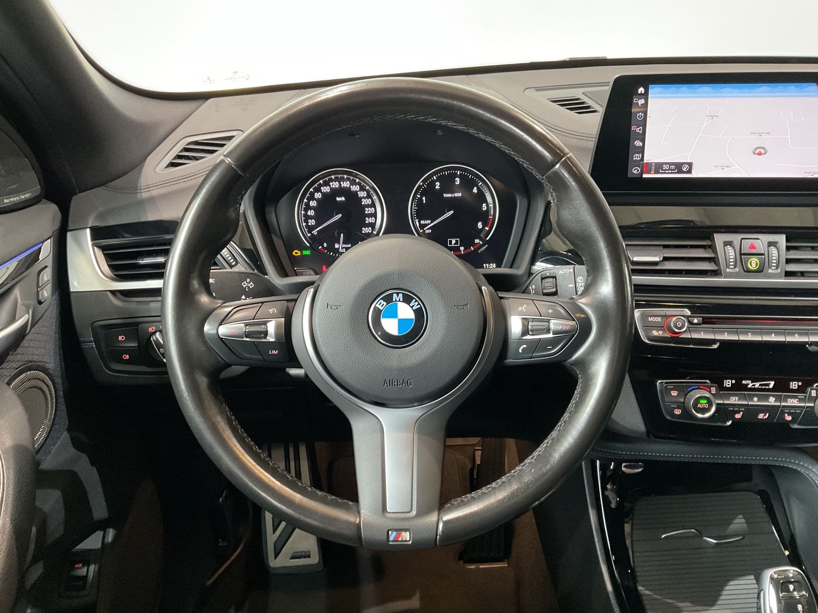 Fahrzeugabbildung BMW X1 xDrive20d M Sportpaket Head-Up HK HiFi