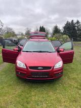 Ford Focus 1,6 Ambiente Turnier Ambiente - Ford Focus aus 2007: Kombi