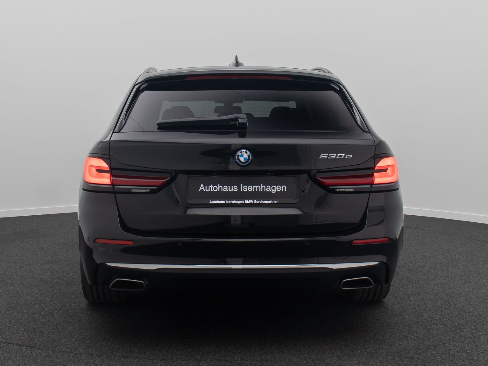 Fahrzeugabbildung BMW 530e Luxury Line DAB Laser Komfort H/K HUD Sport
