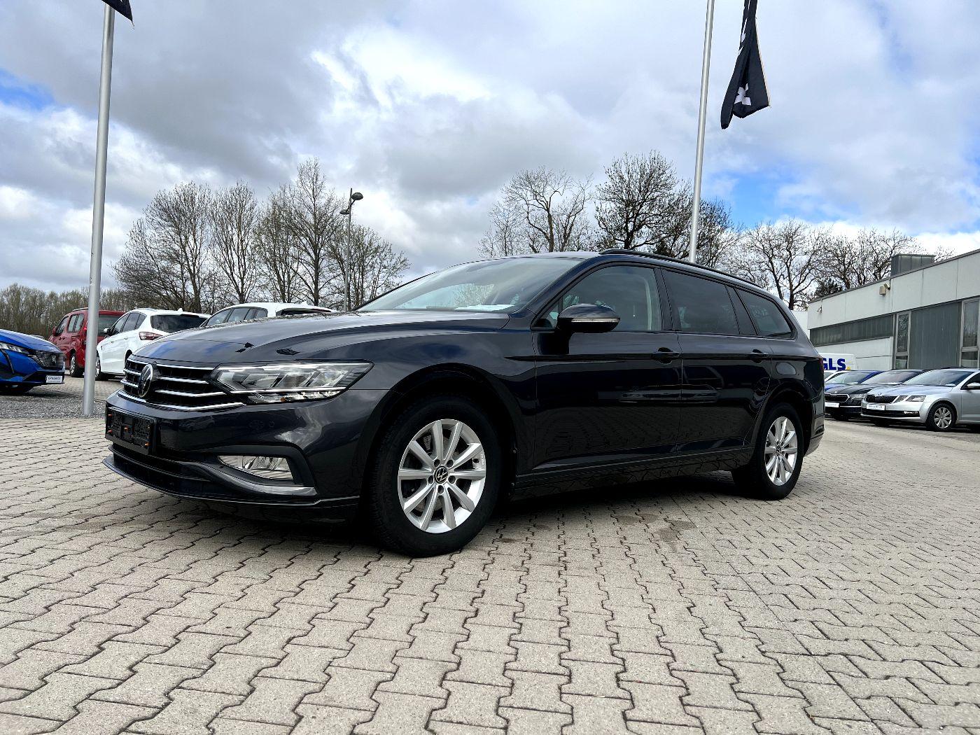 Volkswagen Passat Variant 2.0 TDI BMT *LED Navi AHK ACC*
