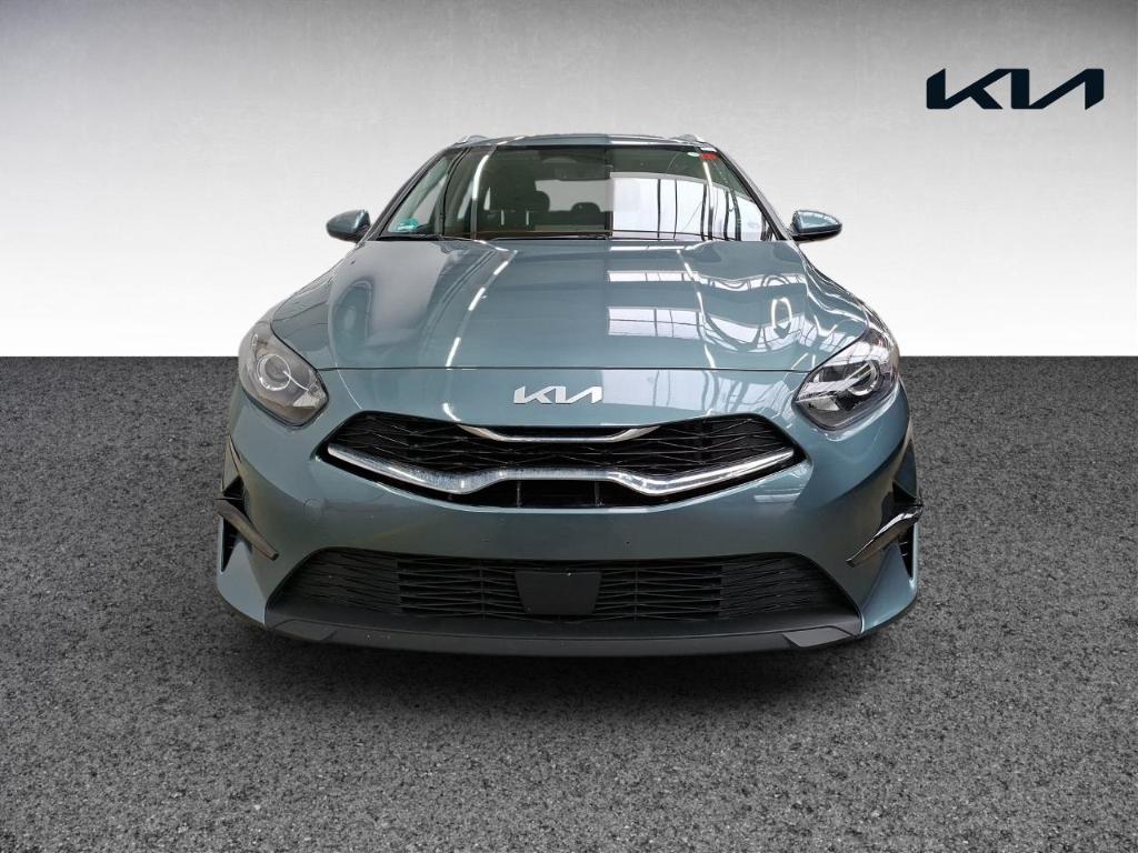 Kia Ceed_sw 1.5T Vision DCT7 Komf+ NAV PDC Klimaauto