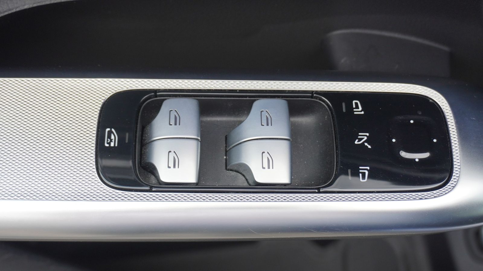 Mercedes-Benz GLC 200 4Matic Avantgarde LED AHK Navi foto 21