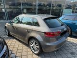 Audi A3 1.8 TFSI S tronic quat. Ambiente Sportb. ...