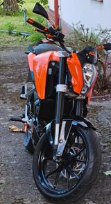 KTM Duke 200 ccm - KTM VON 126 BIS 250 CCM