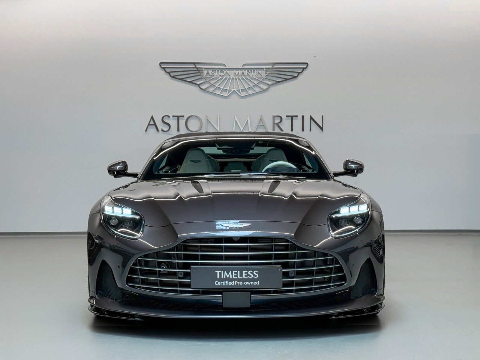 Aston Martin DB12 Volante | BOWERS & WILKINS AUDIO imagem 2