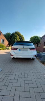 BMW 318d Touring Sport Line LED Navi PDC Shz Tempoma - BMW 318 mit Diesel-Antrieb: Leder, Navigationssystem