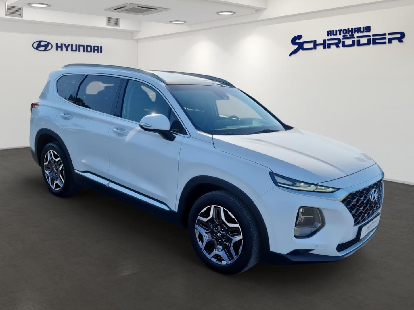 Fahrzeugabbildung Hyundai SANTA FE New 2.2 CRDi 4WD Pano