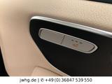 Mercedes-Benz V 300 d 4M AVANTGARDE Lang|7S|Distr.+|Pano|Night - : Schwarz, Van